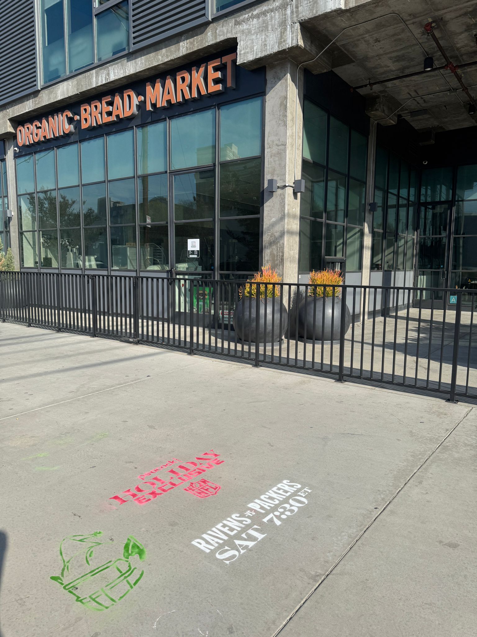 Stencil 13.1 Hi Bakery 7 Th St